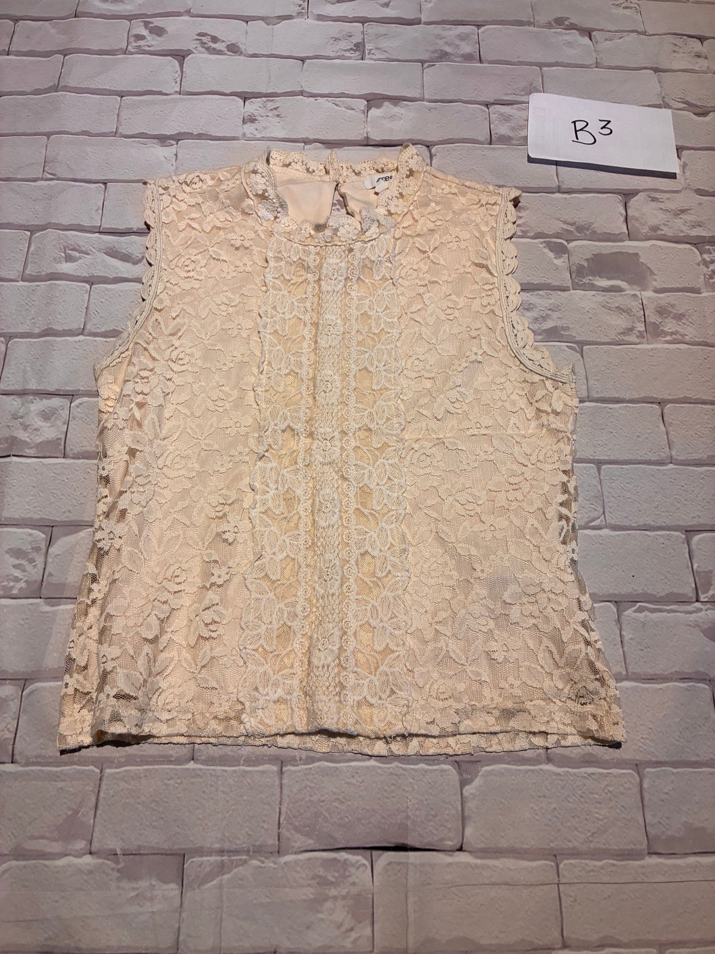 Ladies Top Size XS