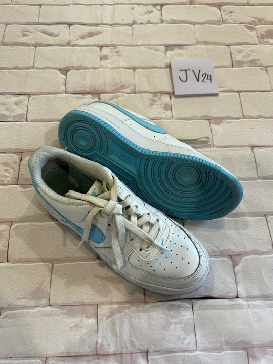 Shoes Size 4.5