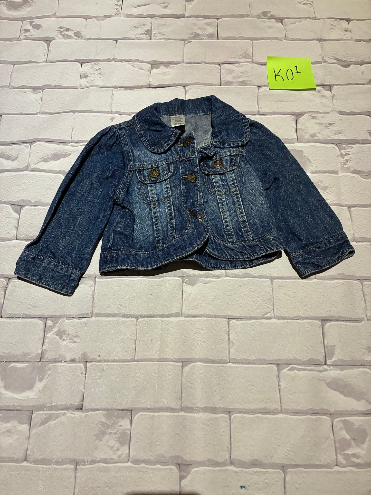 Outerwear Size 6-12m