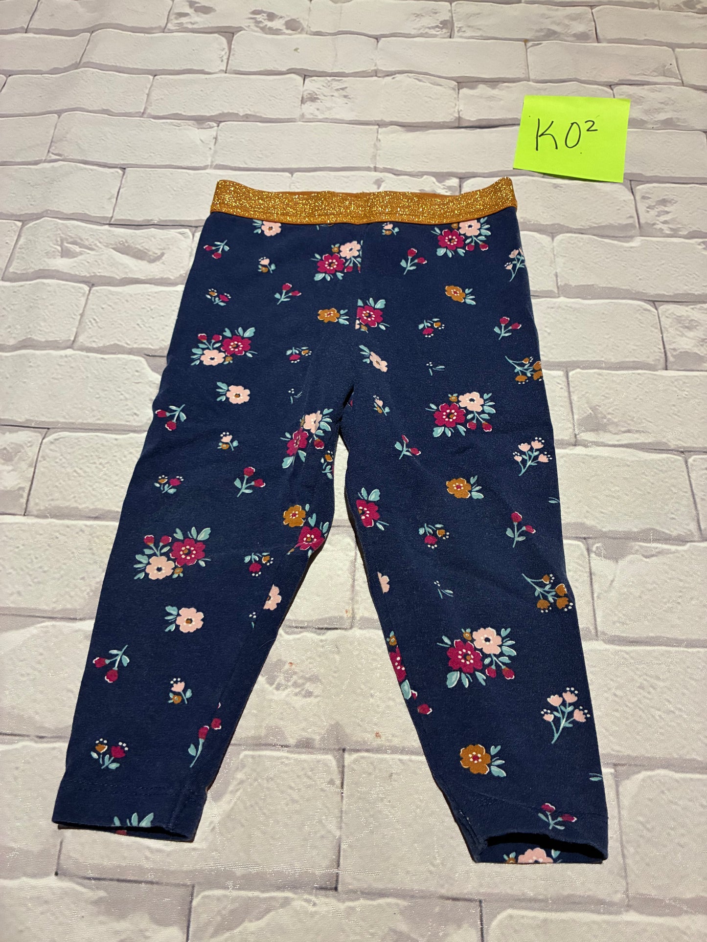 Bottoms Size 18m