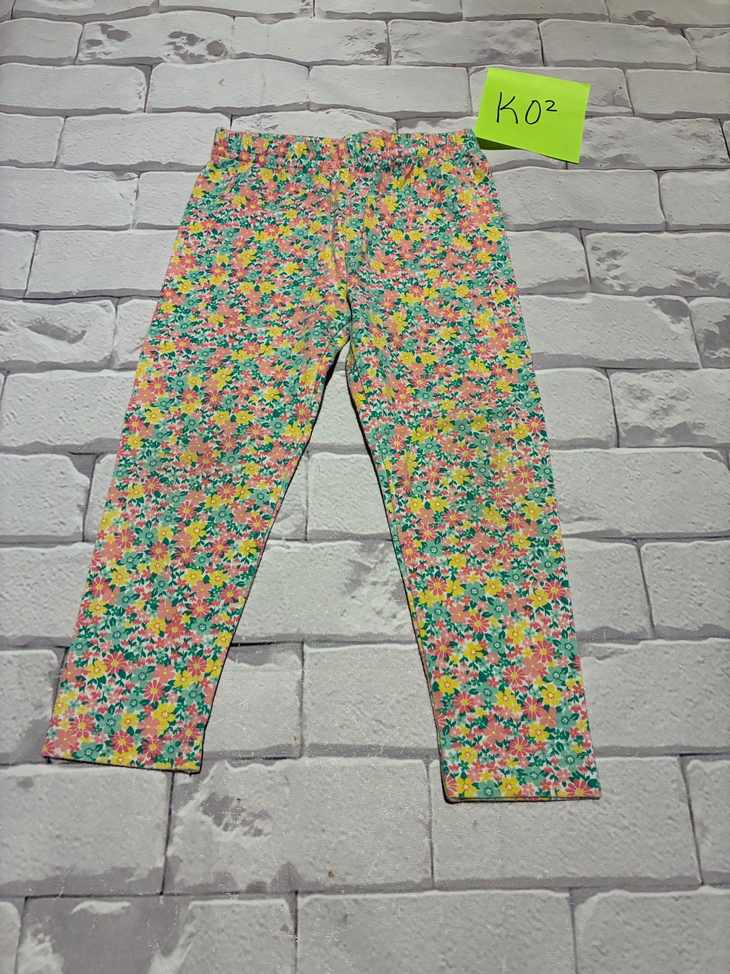 Bottoms Size 18m
