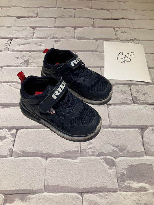 Shoes Size 7