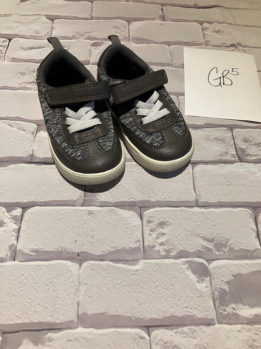 Shoes Size 7