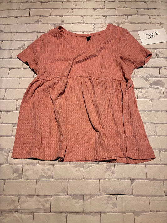 Ladies Top Size XXL Maternity