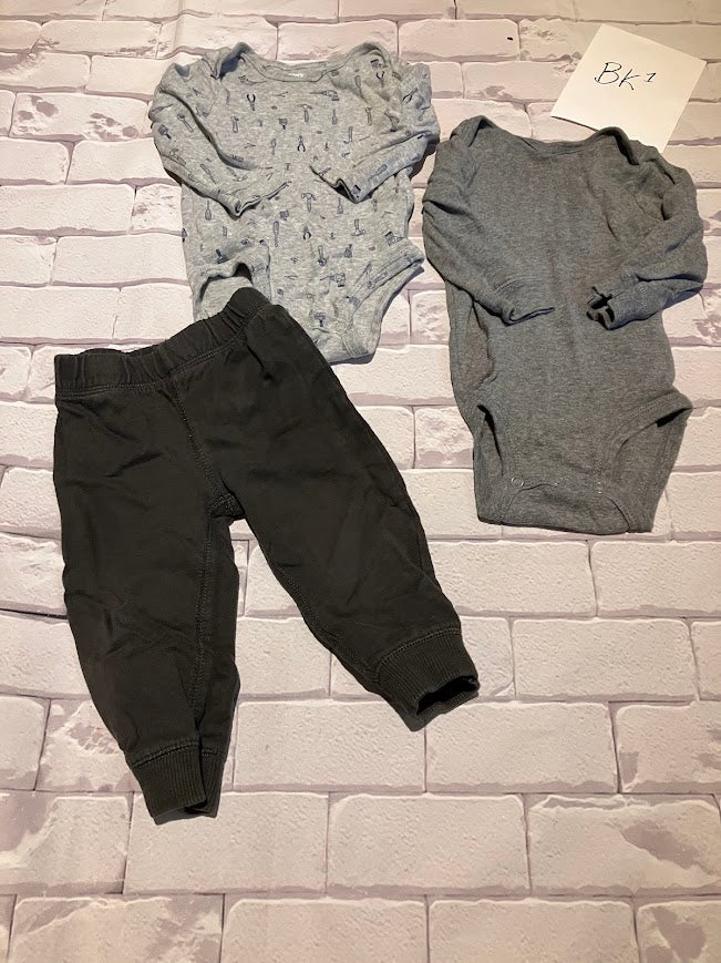 Outfit Size 9m
