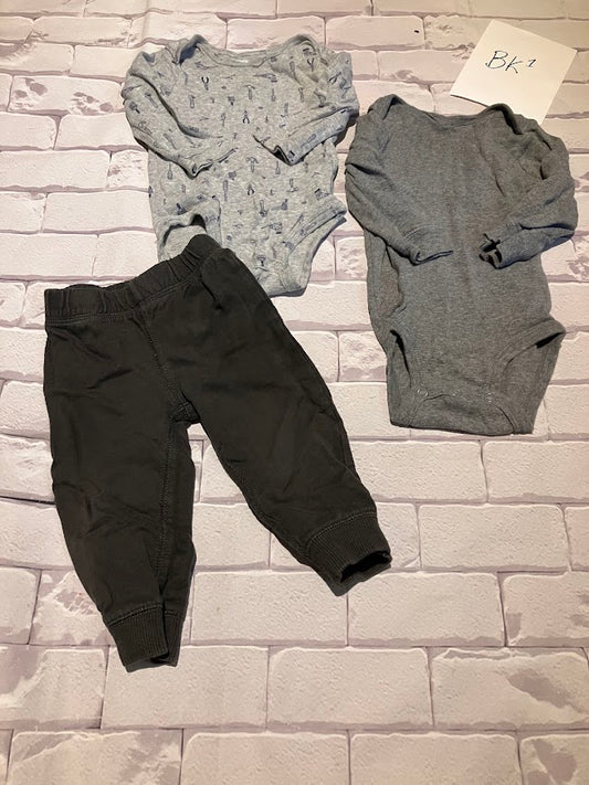 Outfit Size 9m