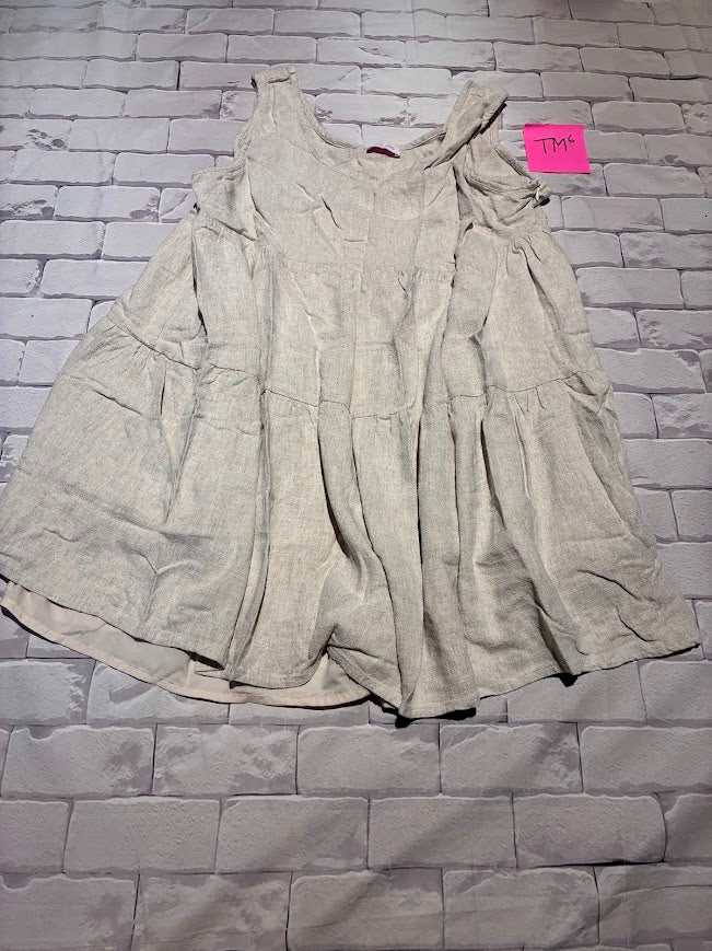 Ladies Dress Size 2XL w/ Shorts