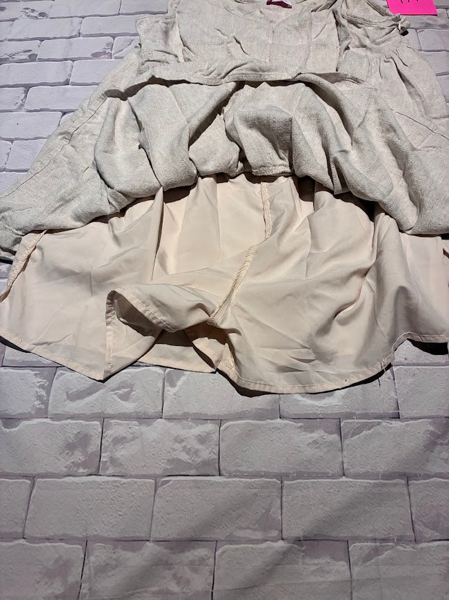 Ladies Dress Size 2XL w/ Shorts