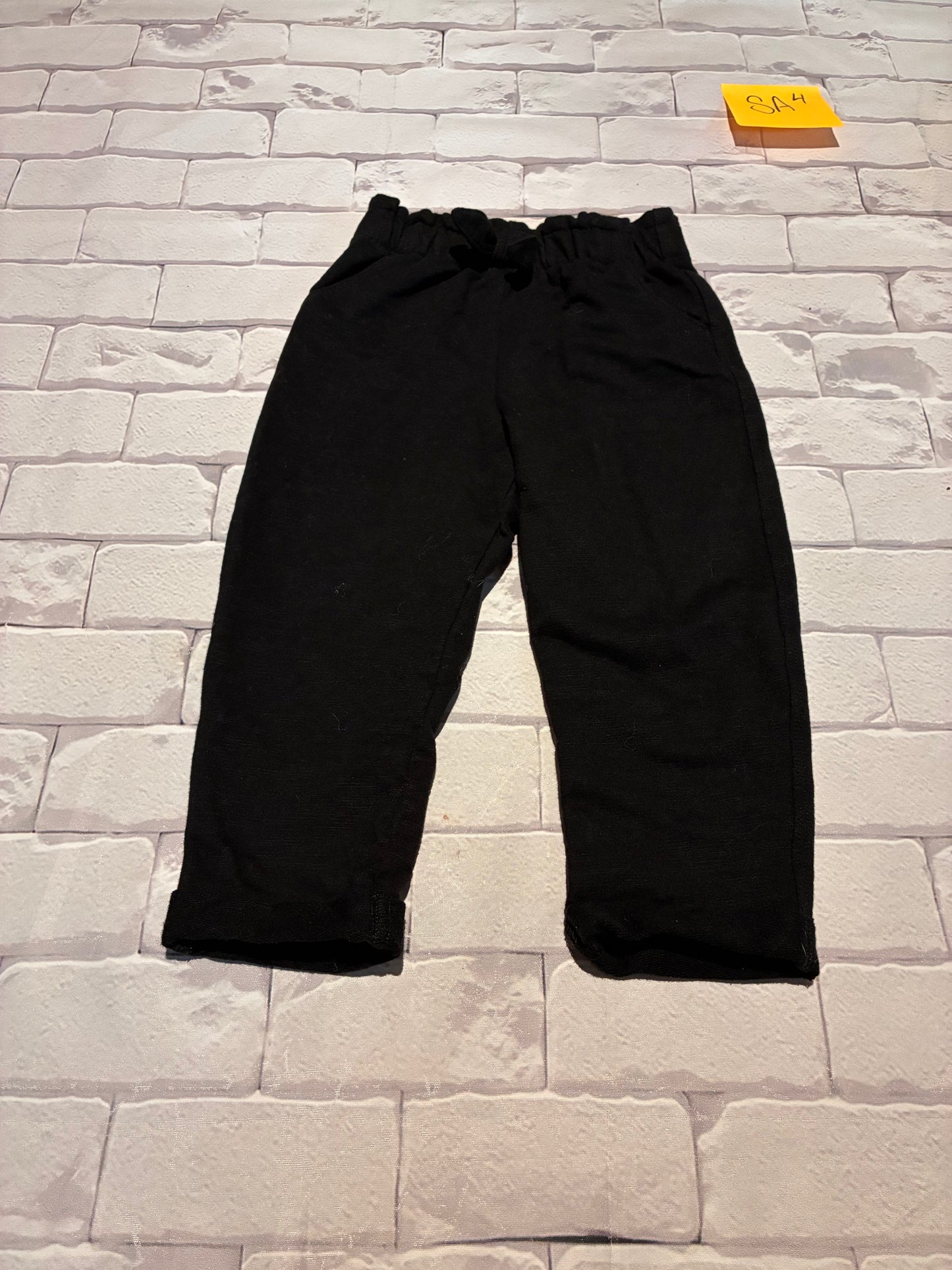 Bottoms Size 24m