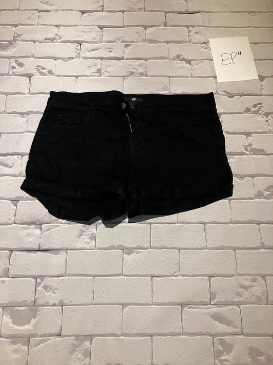 Ladies Bottoms Size S