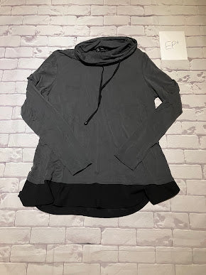 Ladies Top Size M