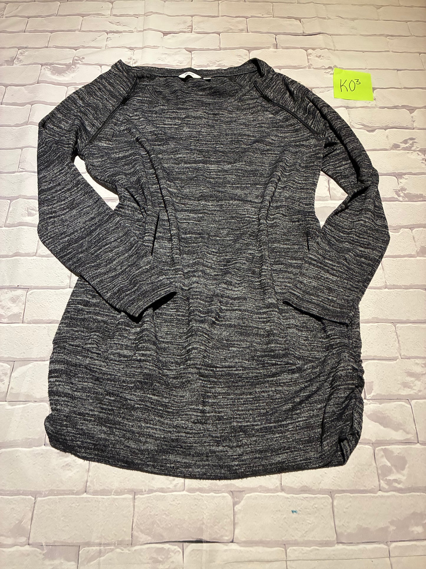 Ladies Top Size M Nursing