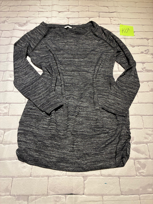Ladies Top Size M Nursing