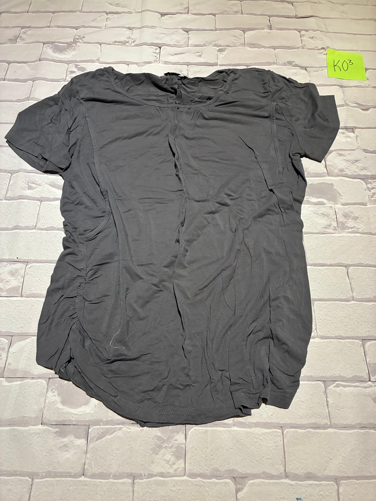 Ladies Top Size L Nursing