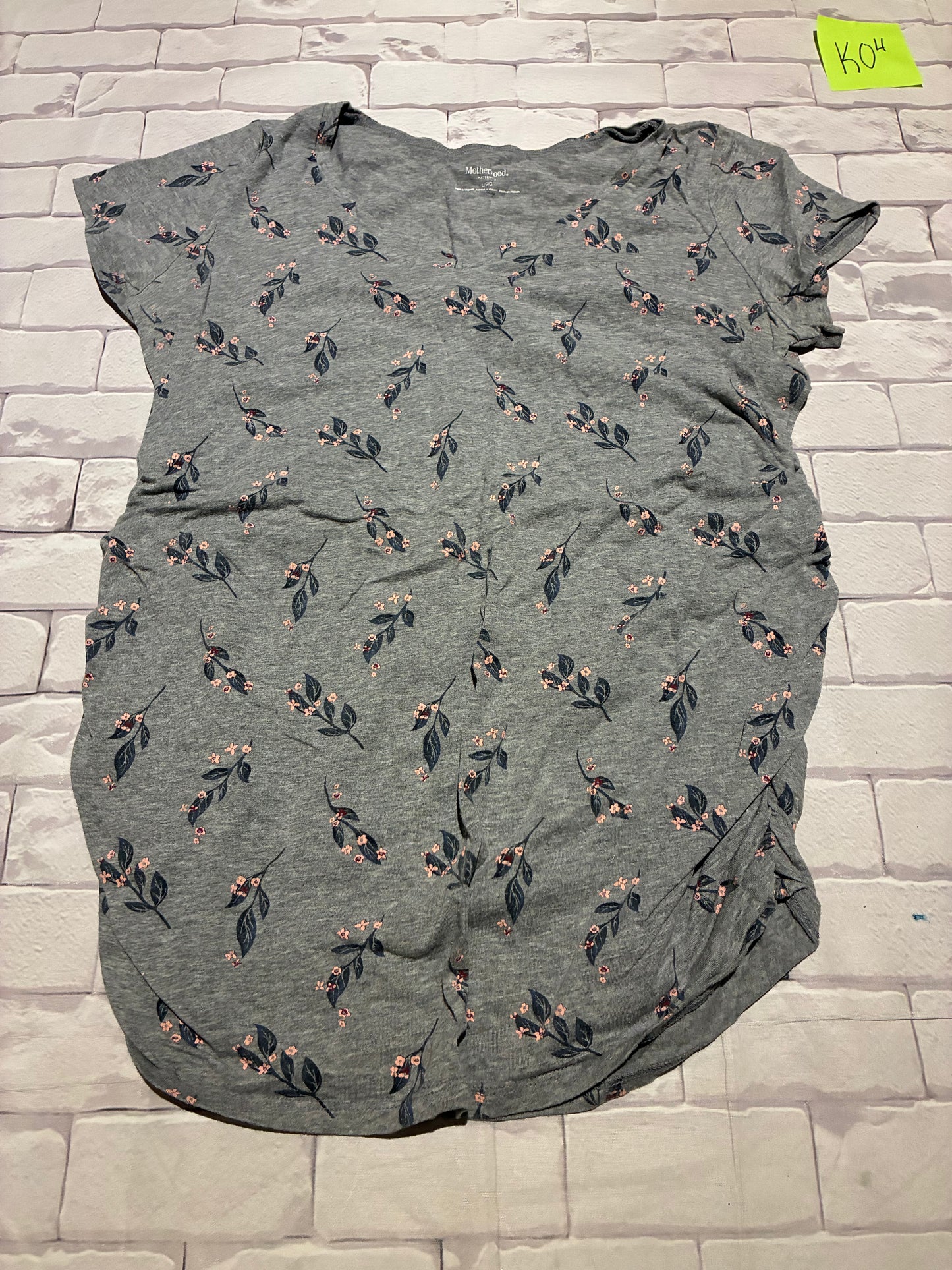 Ladies Top Size L Maternity