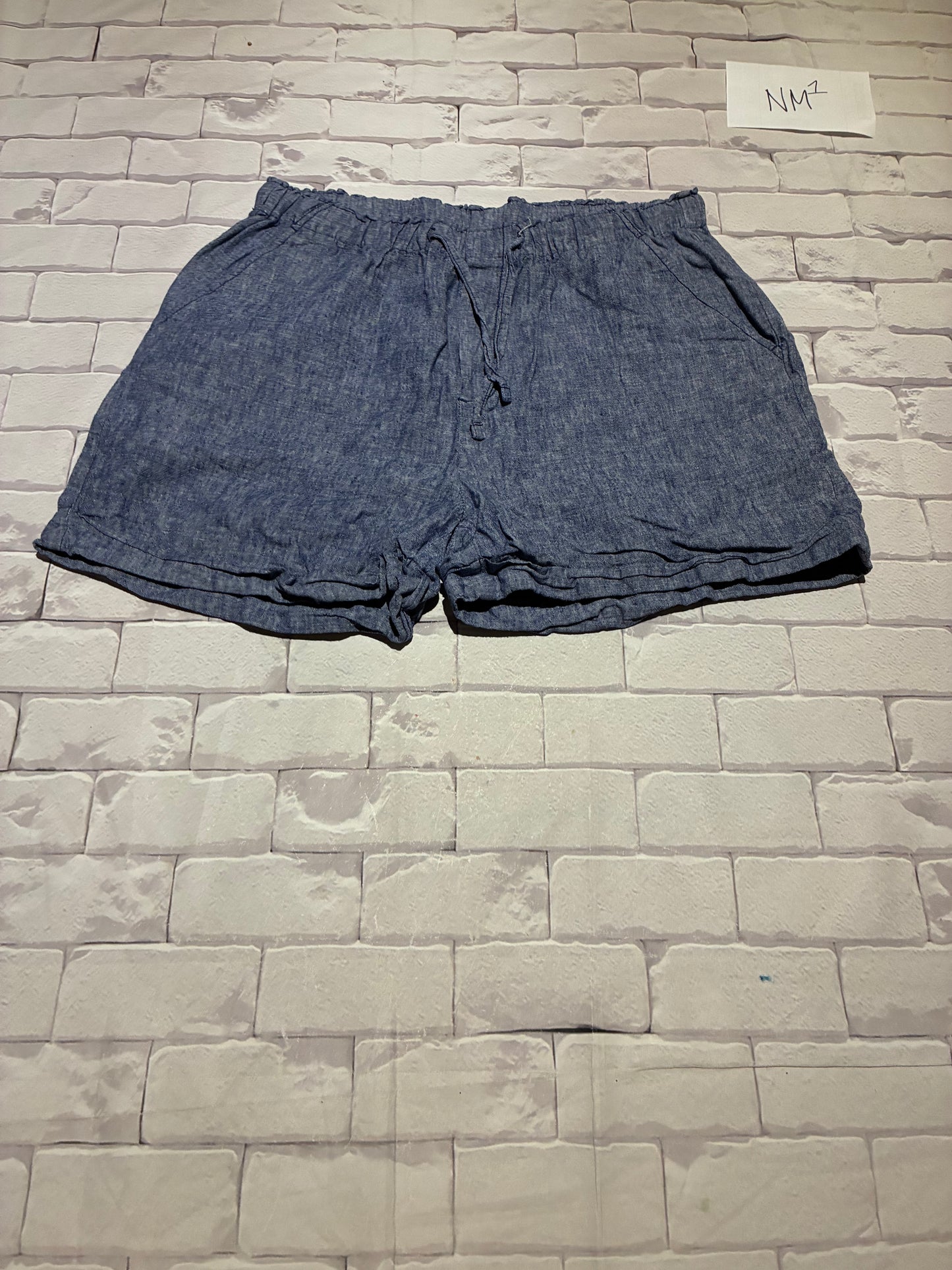 Ladies Bottoms Size M