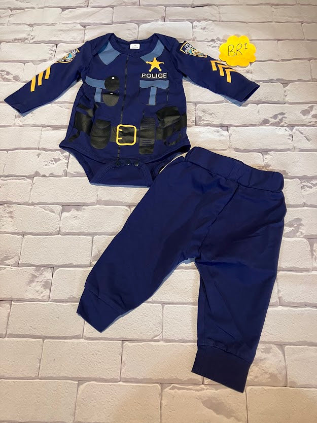 Boys Outfit Size 3-6m
