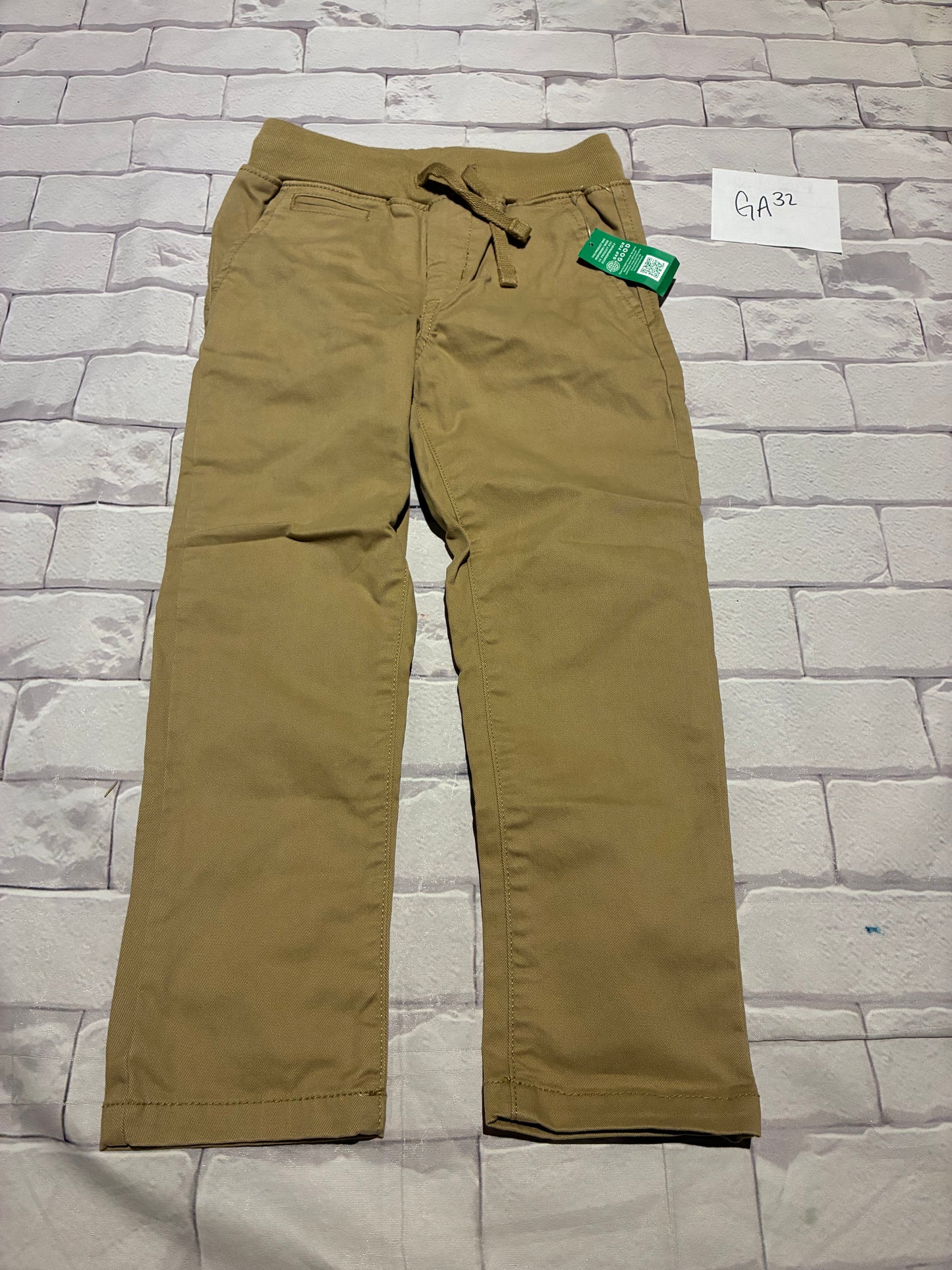 Bottoms Size 4 BNWT