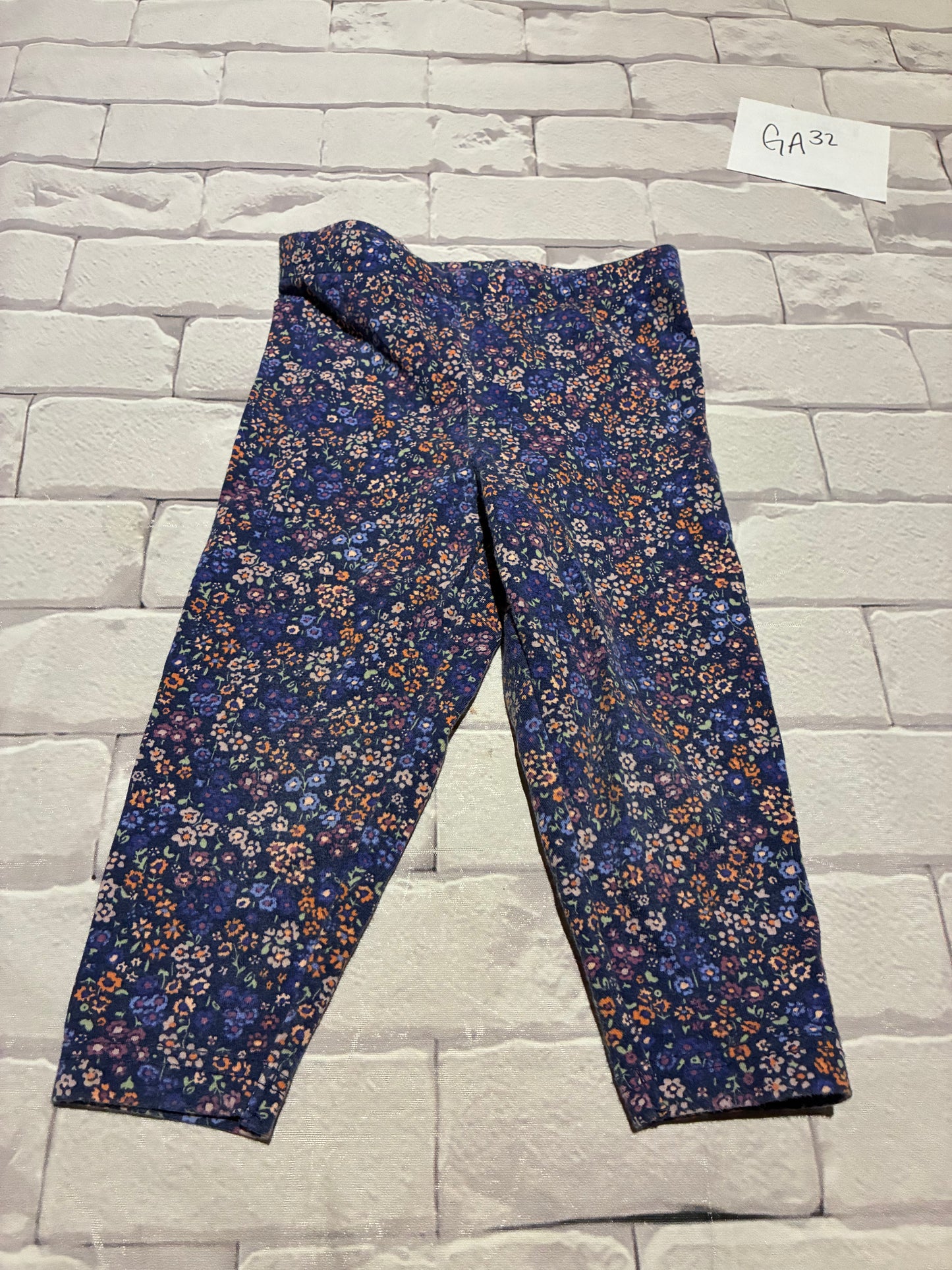 Bottoms Size 18m
