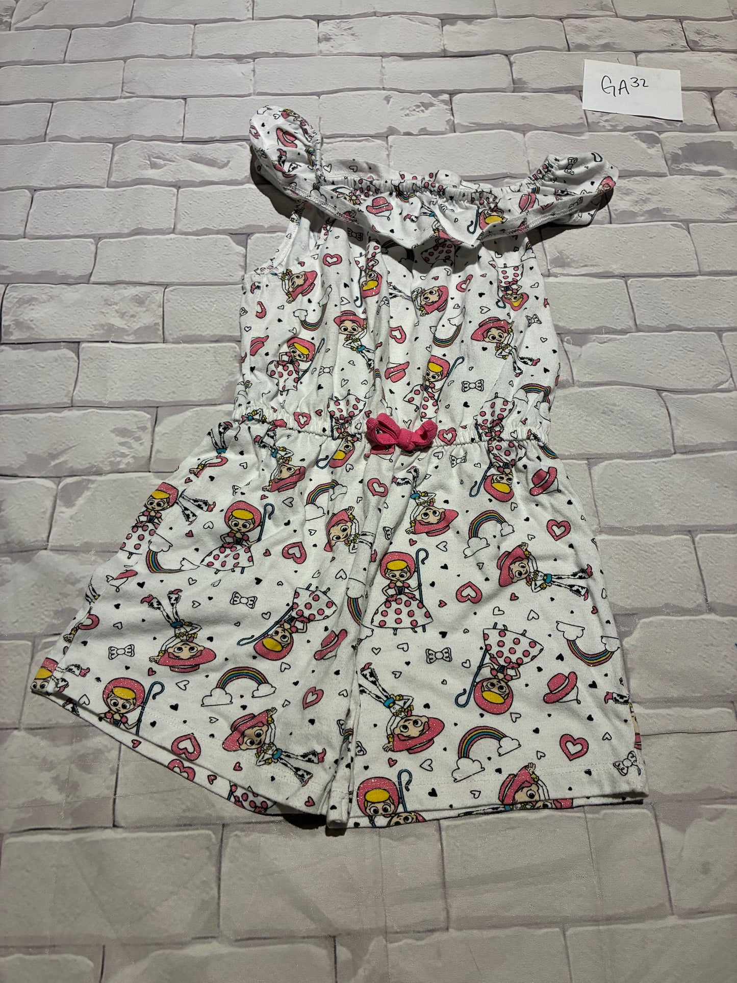 Outfit Size 4T