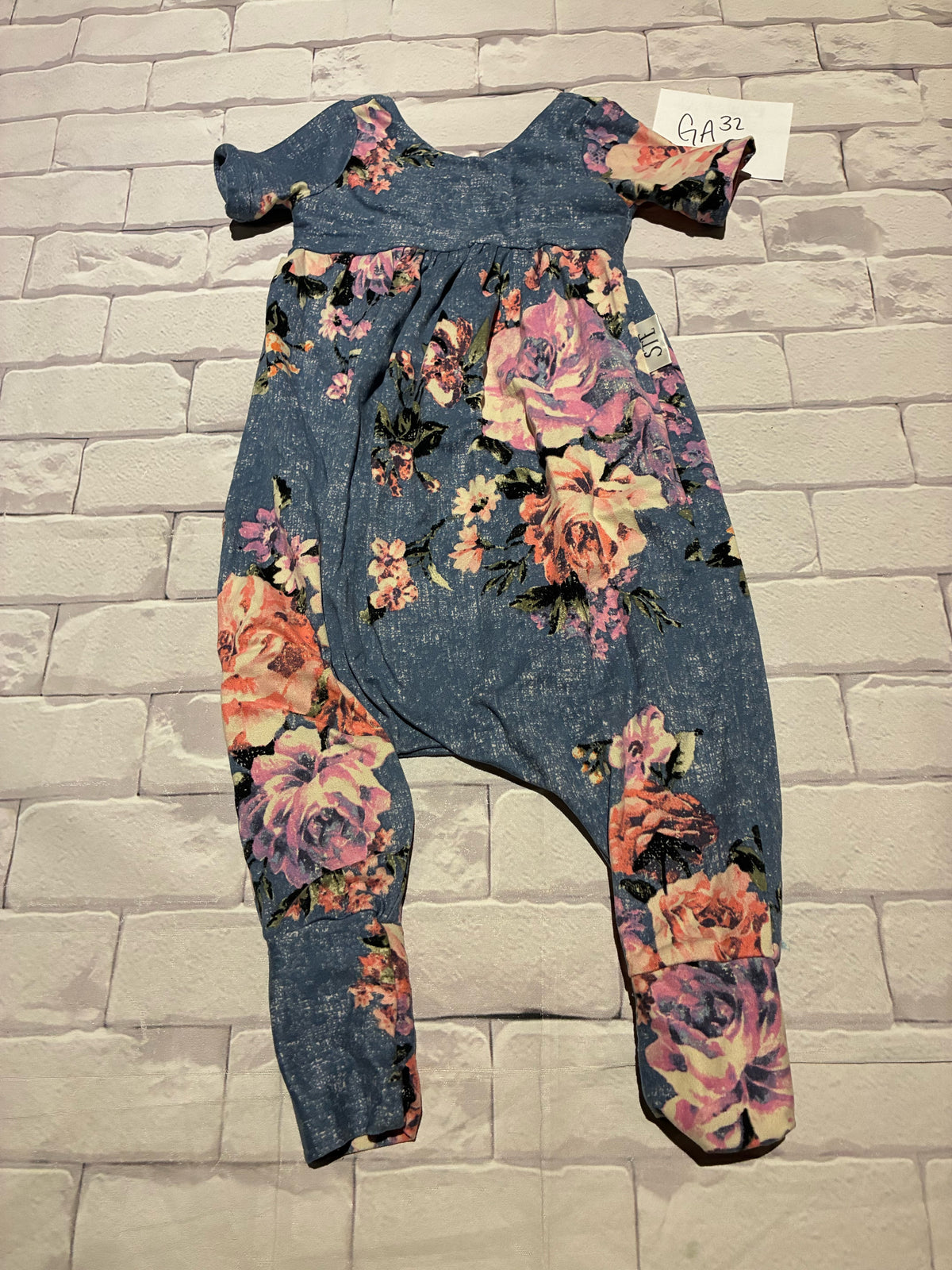 Outfit Size 18-24m