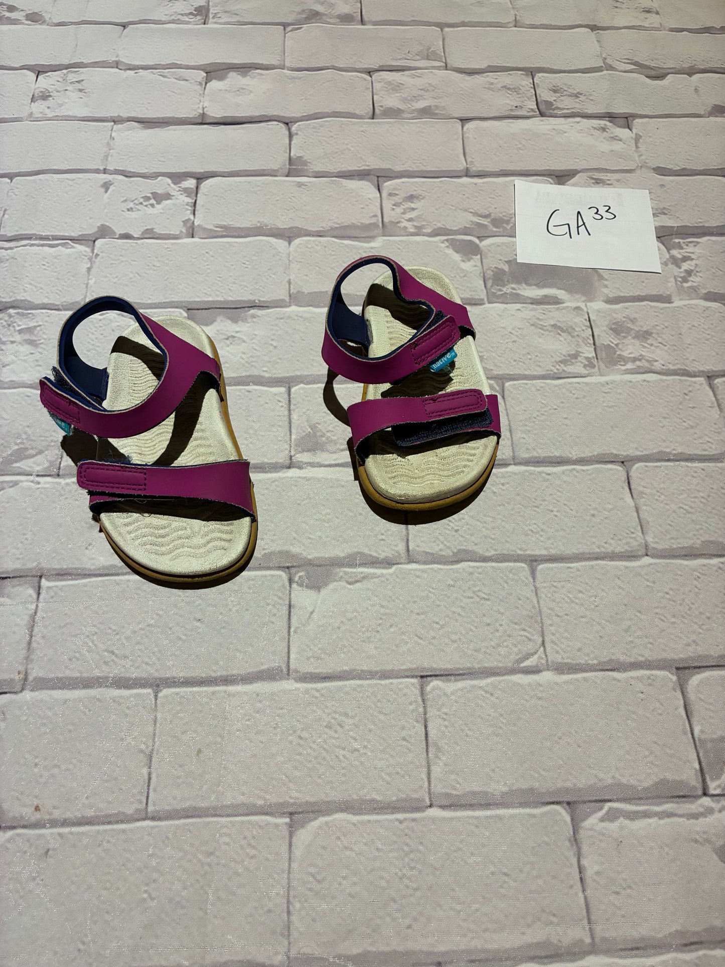 Shoes Size 7
