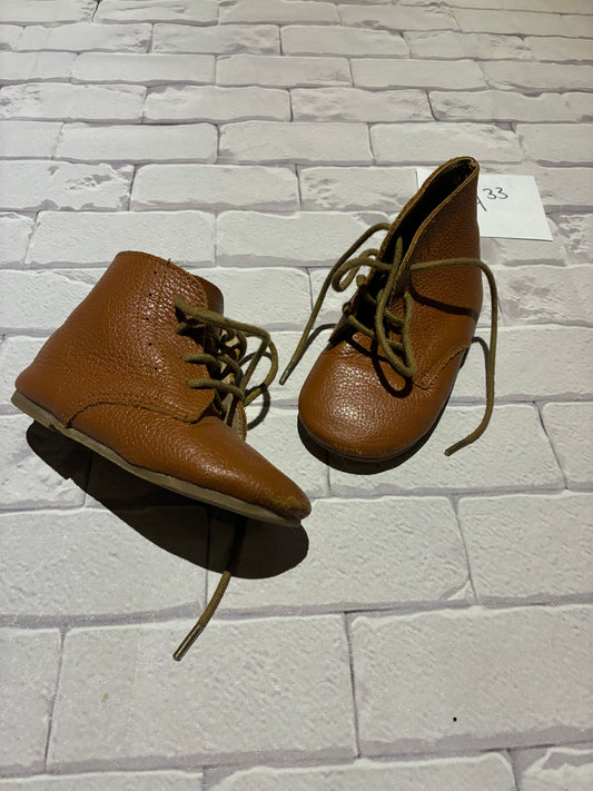 Shoes Size 7 Play Condition