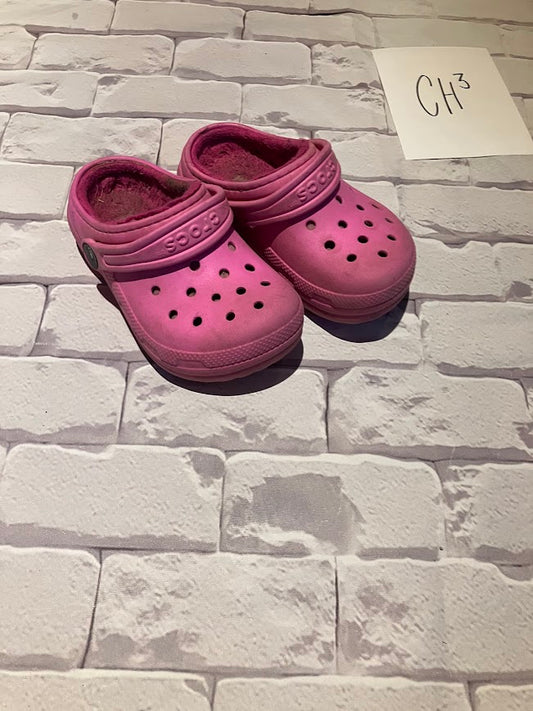 Shoes Size 9  (Lined)