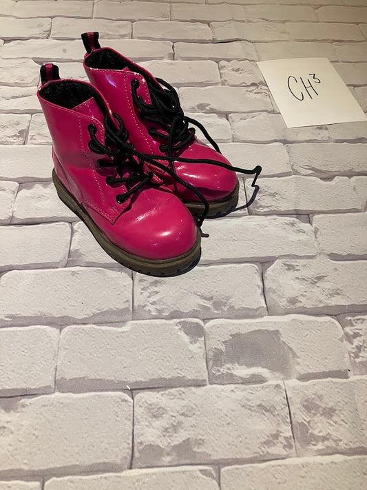 Shoes Size 8