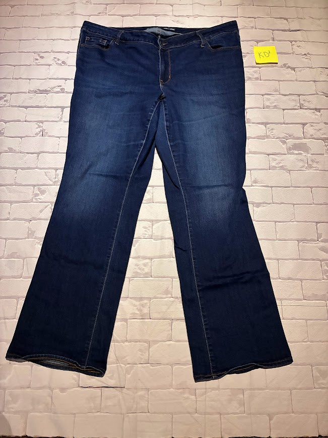 Ladies Bottoms Size 20