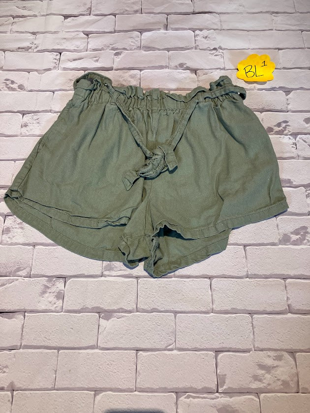 Ladies Bottoms Size M