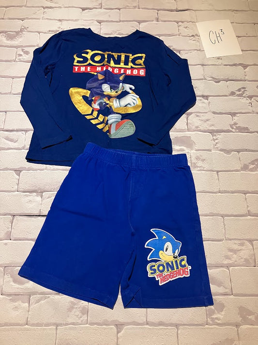 Outfit Size 6