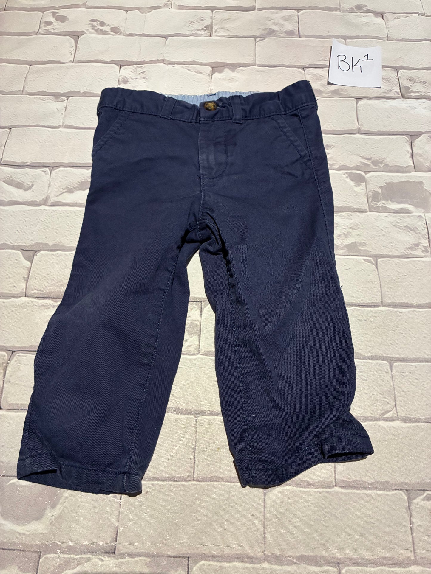 Bottoms Size 18m