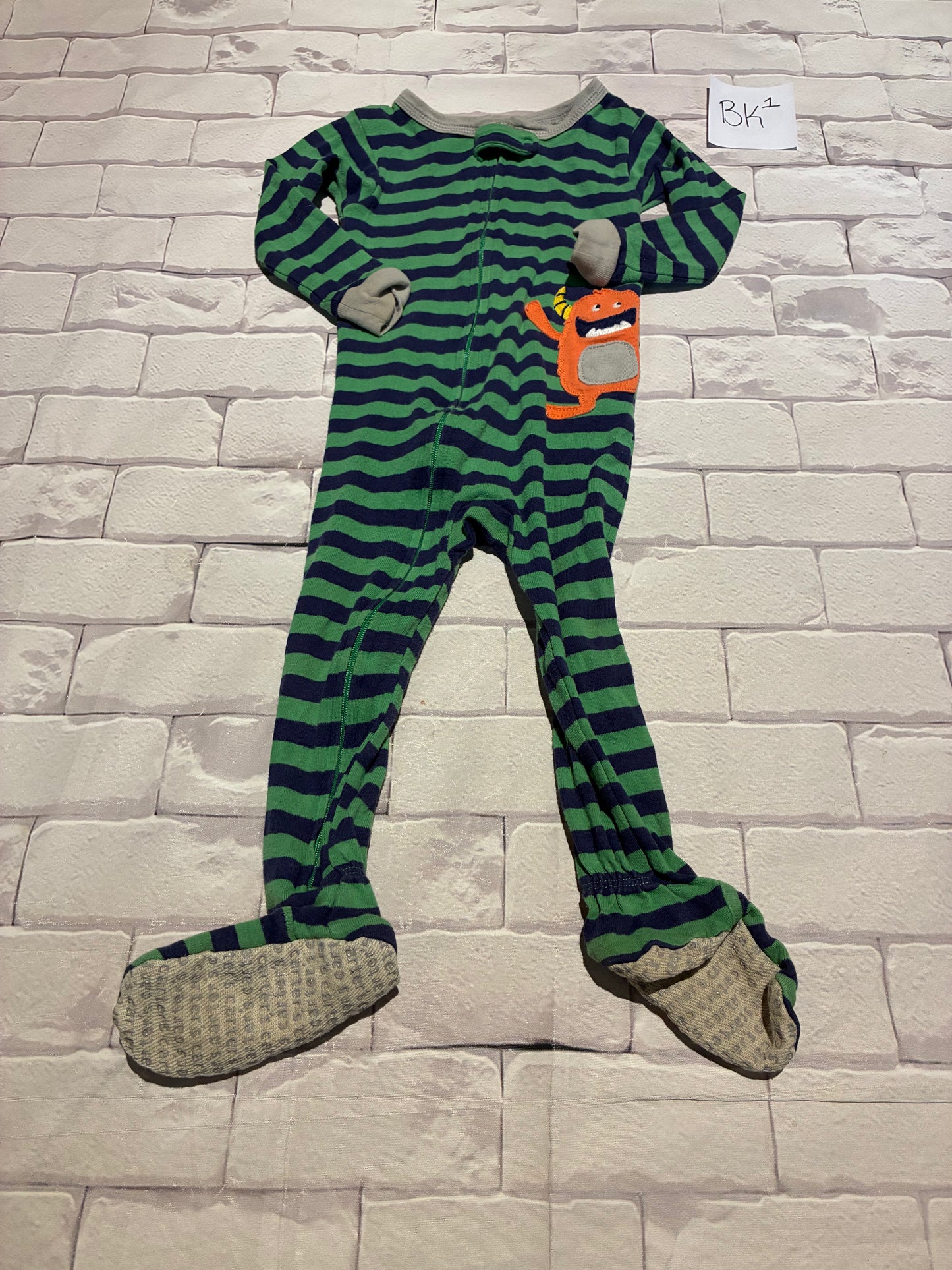 Sleepwear Size 18m