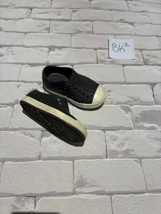 Shoes Size 4