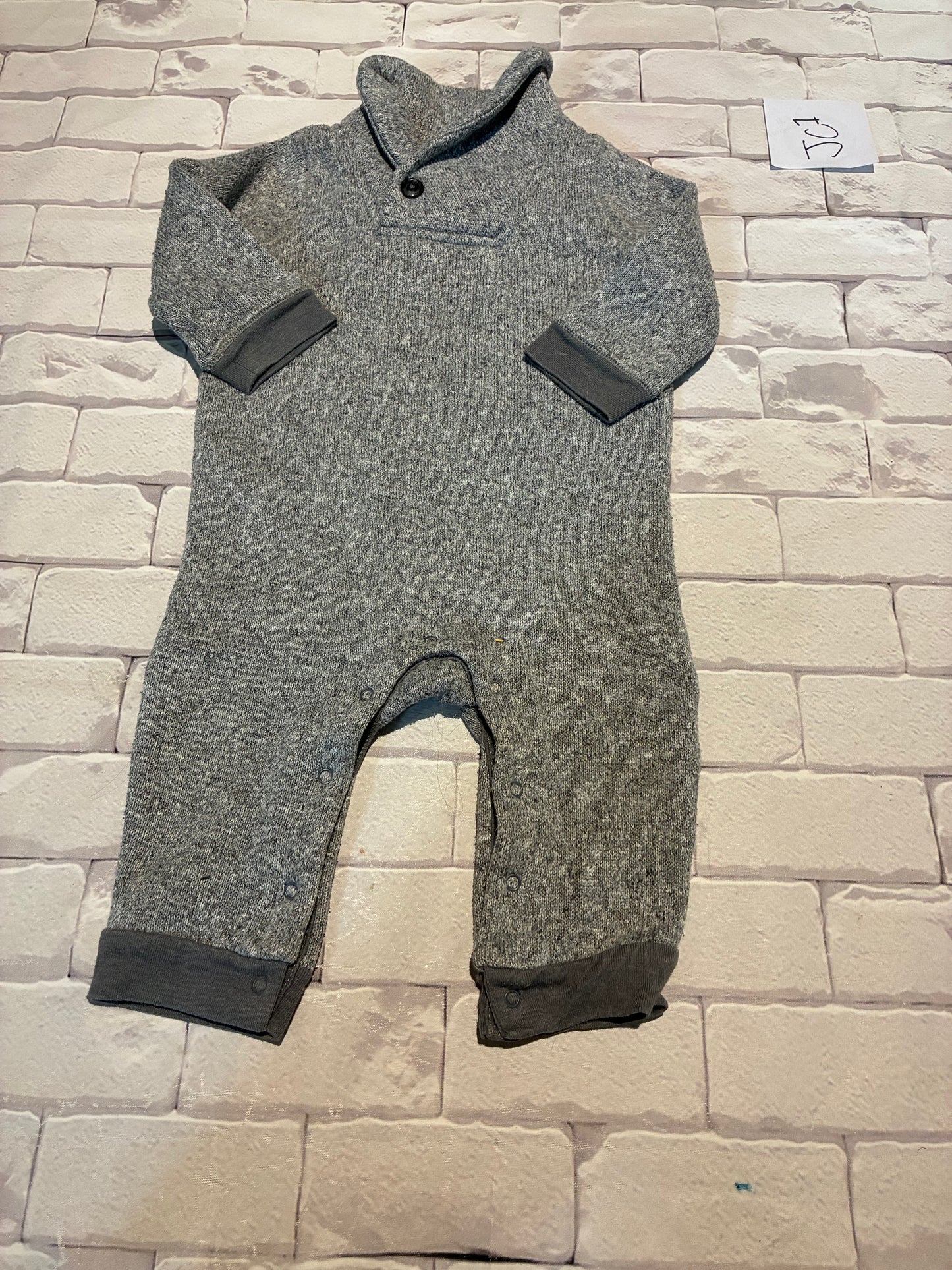 Outfit Size 6-12m