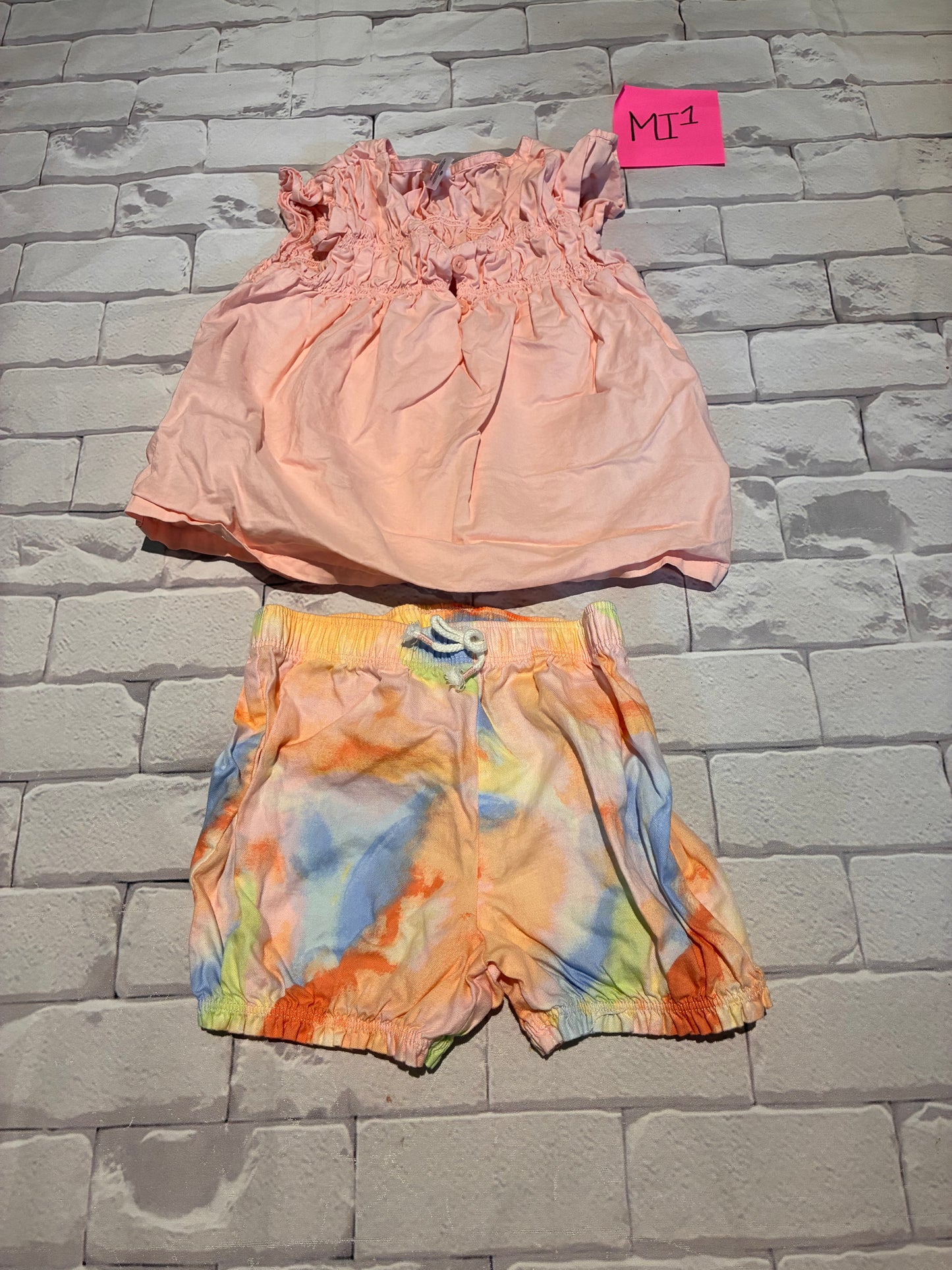 Outfit Size 24m