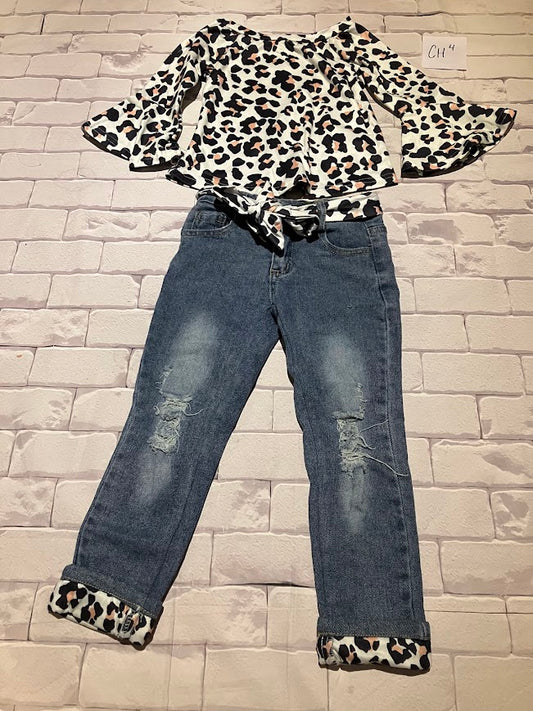 Outfit Size 4T