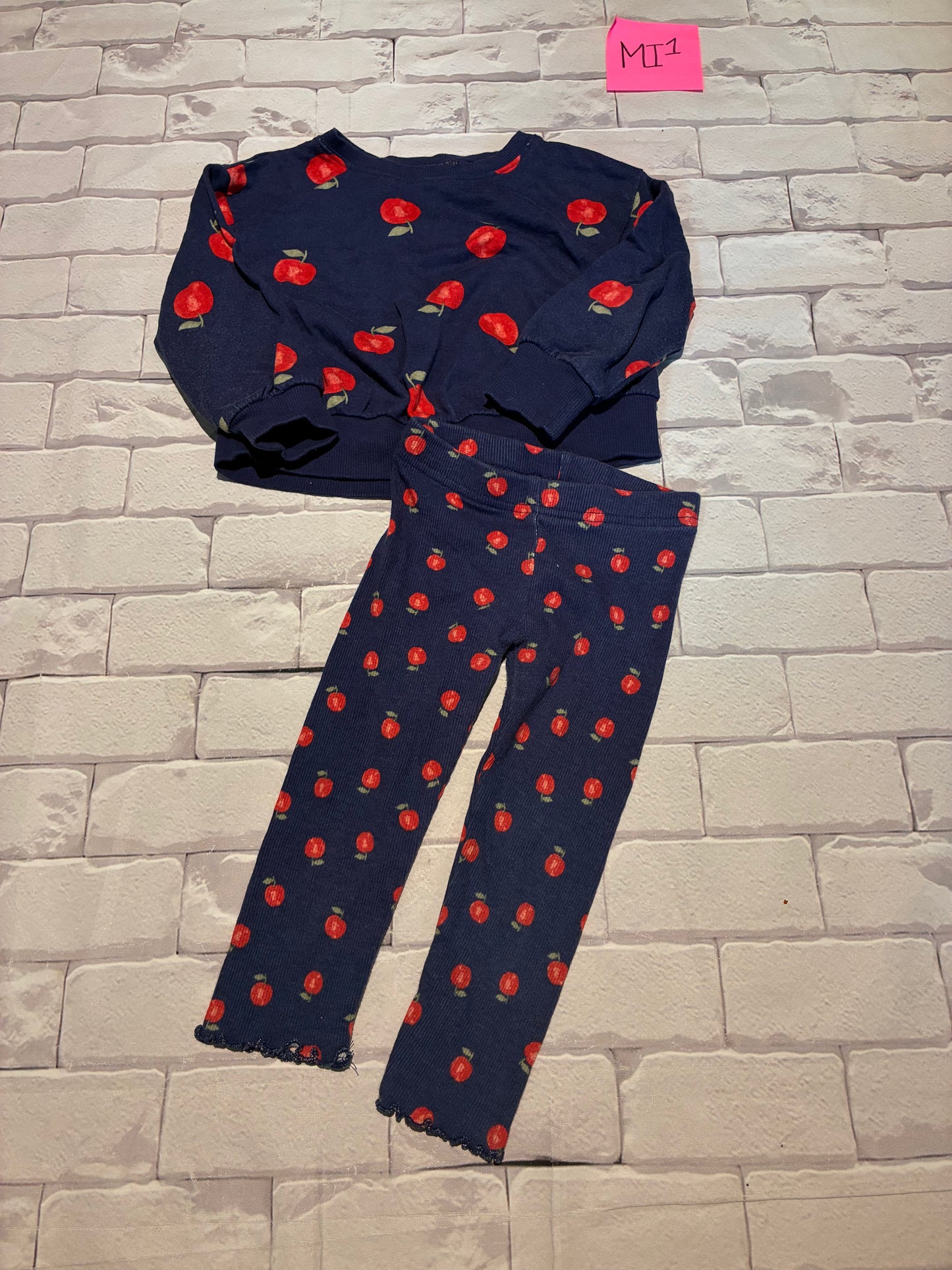 Outfit Size 2T