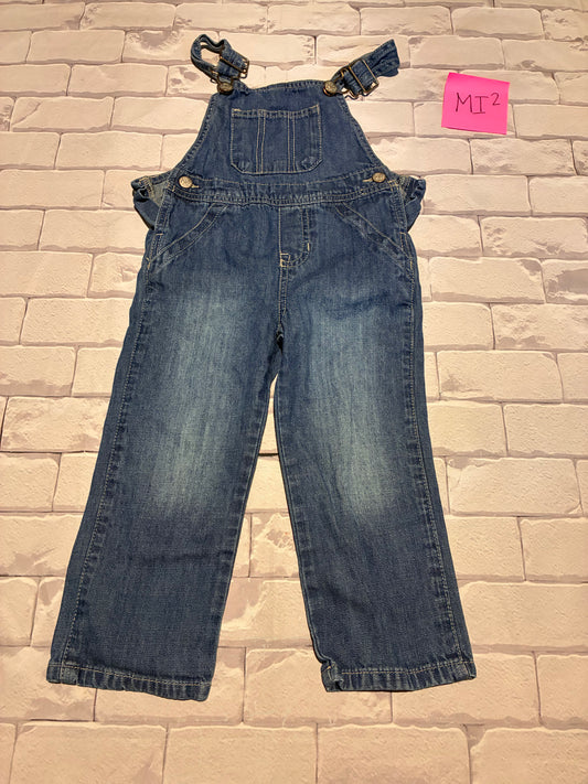 Outfit Size 2T