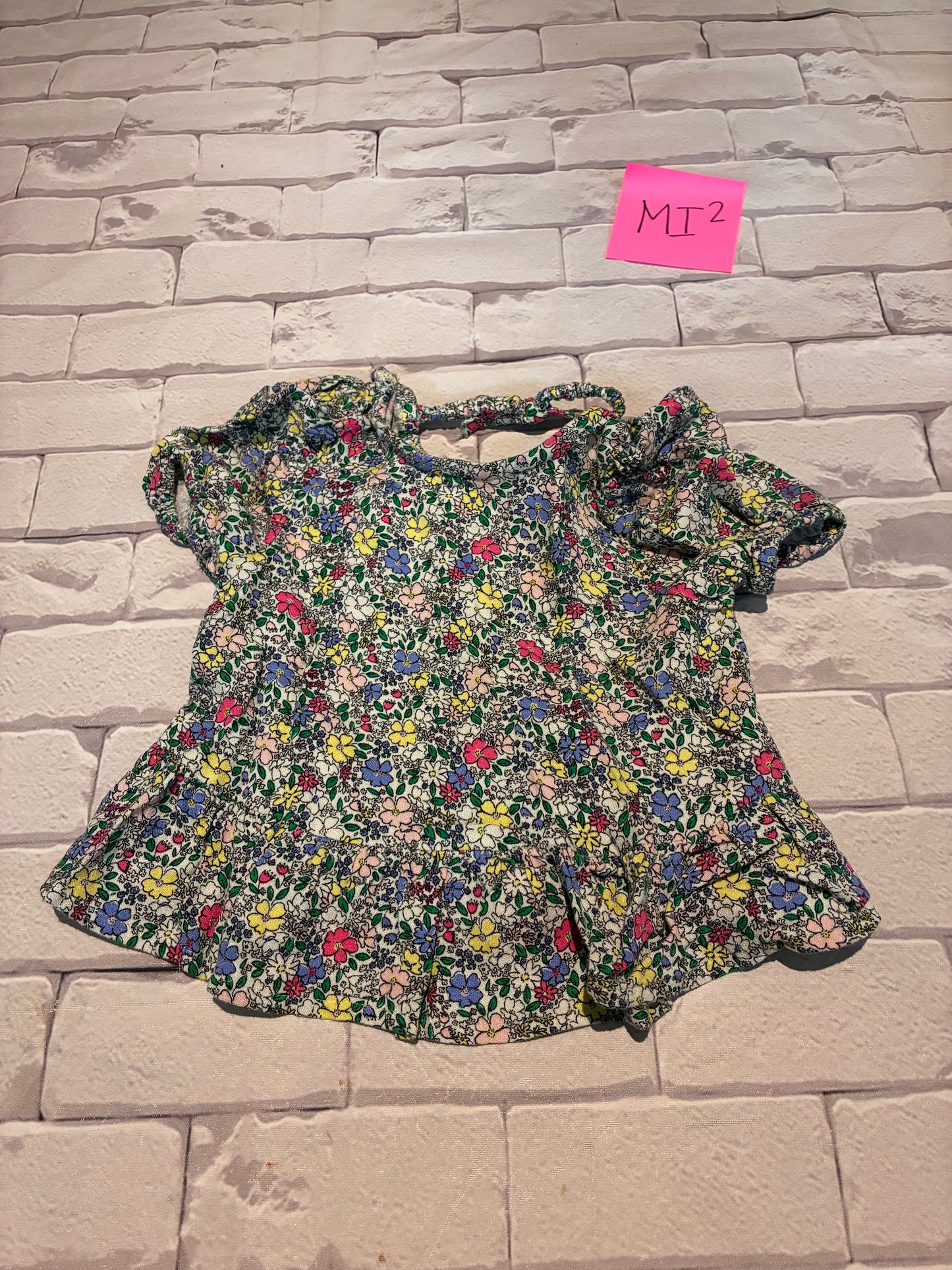 Top Size 2T