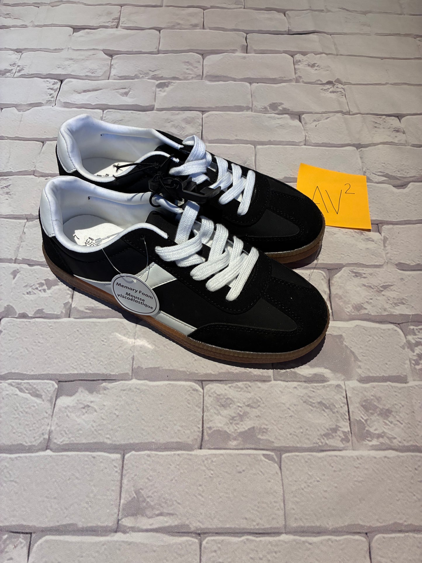 Ladies Shoes Size 7 BNWT