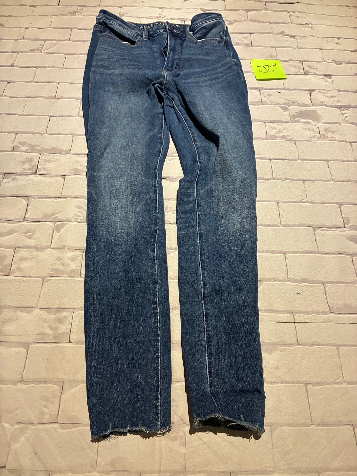 Ladies Bottoms Size 6