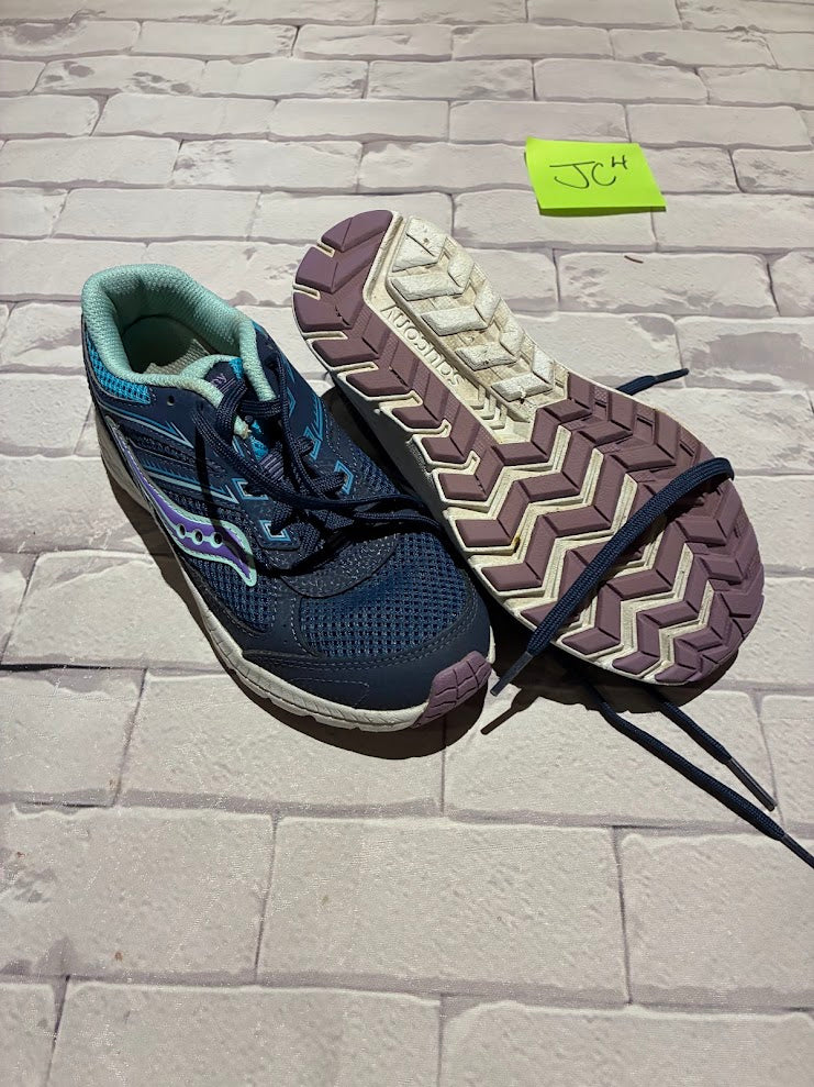 Shoes Size 2