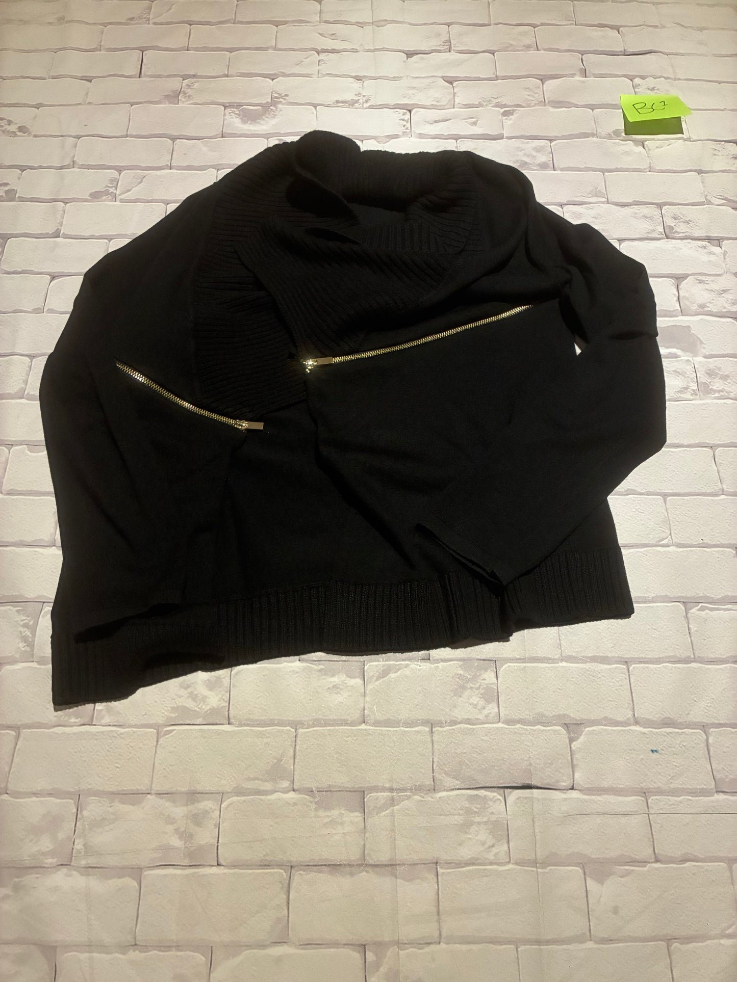 Ladies Top Size M