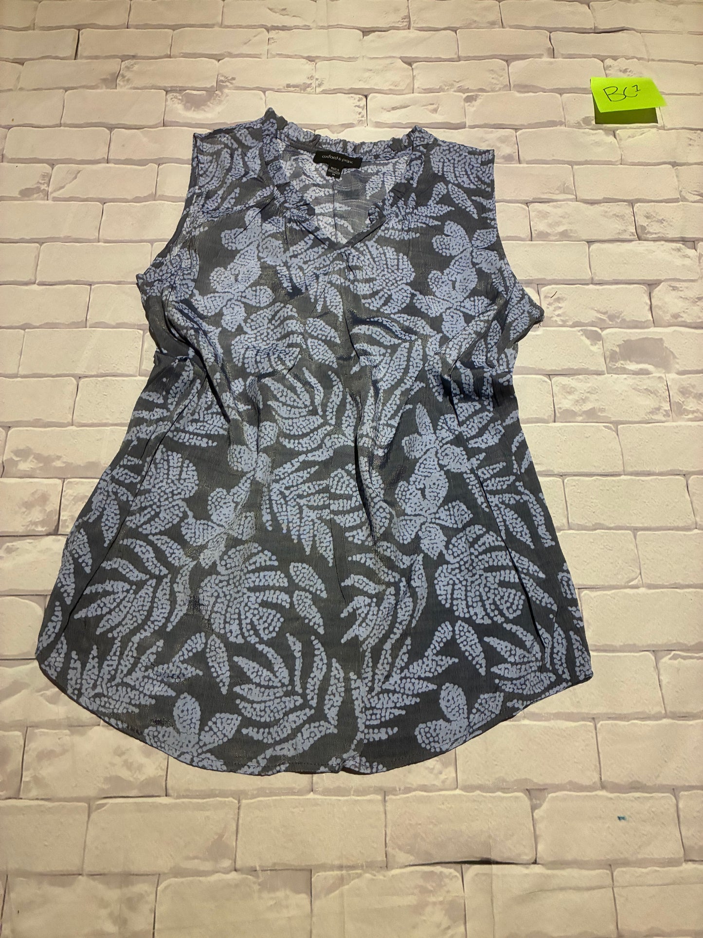 Ladies Top Size M