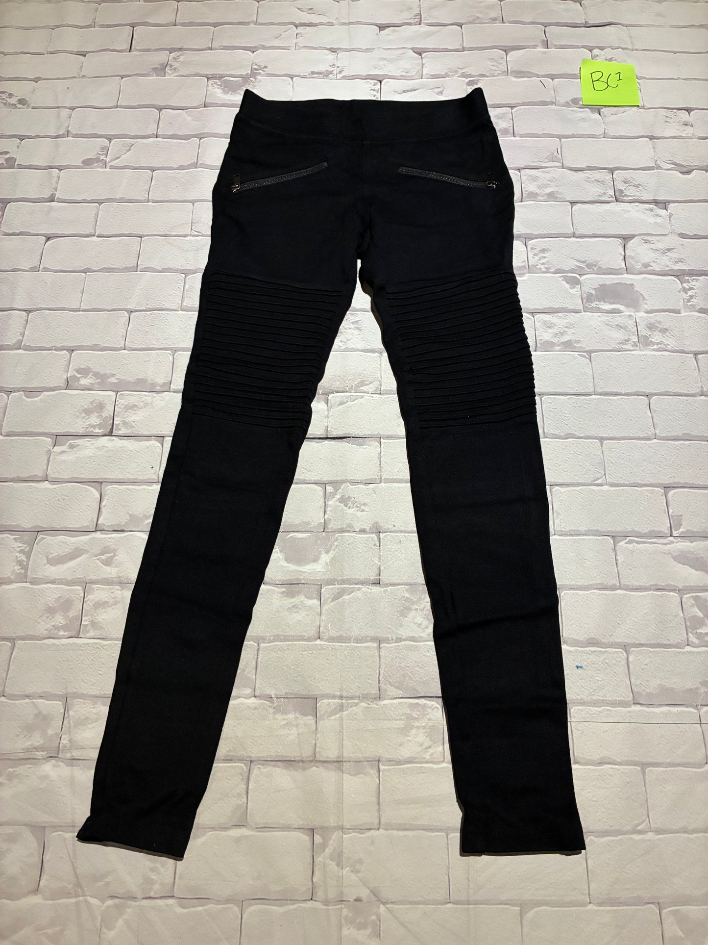 Ladies Bottoms Size XS