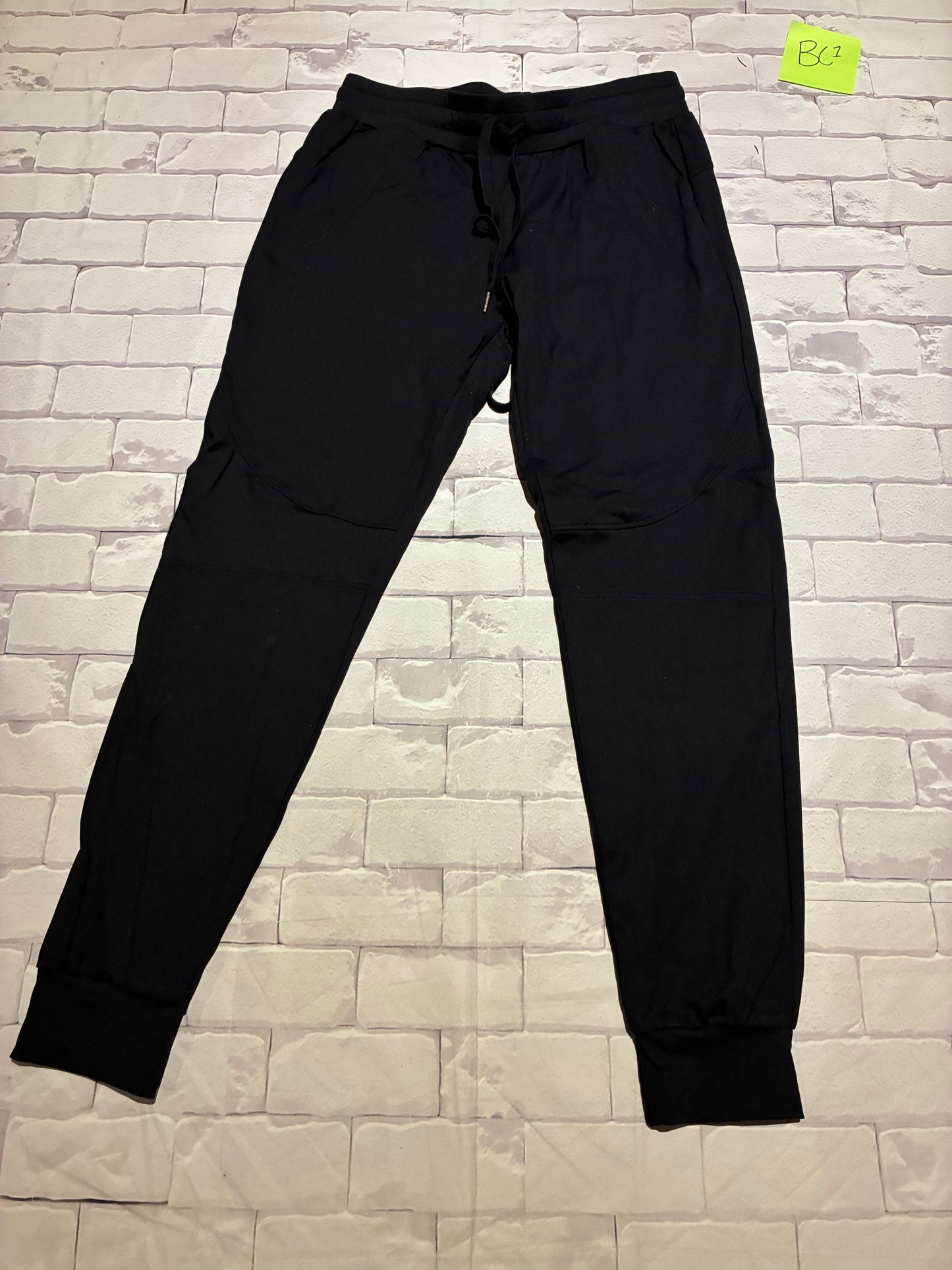 Ladies Bottoms Size M