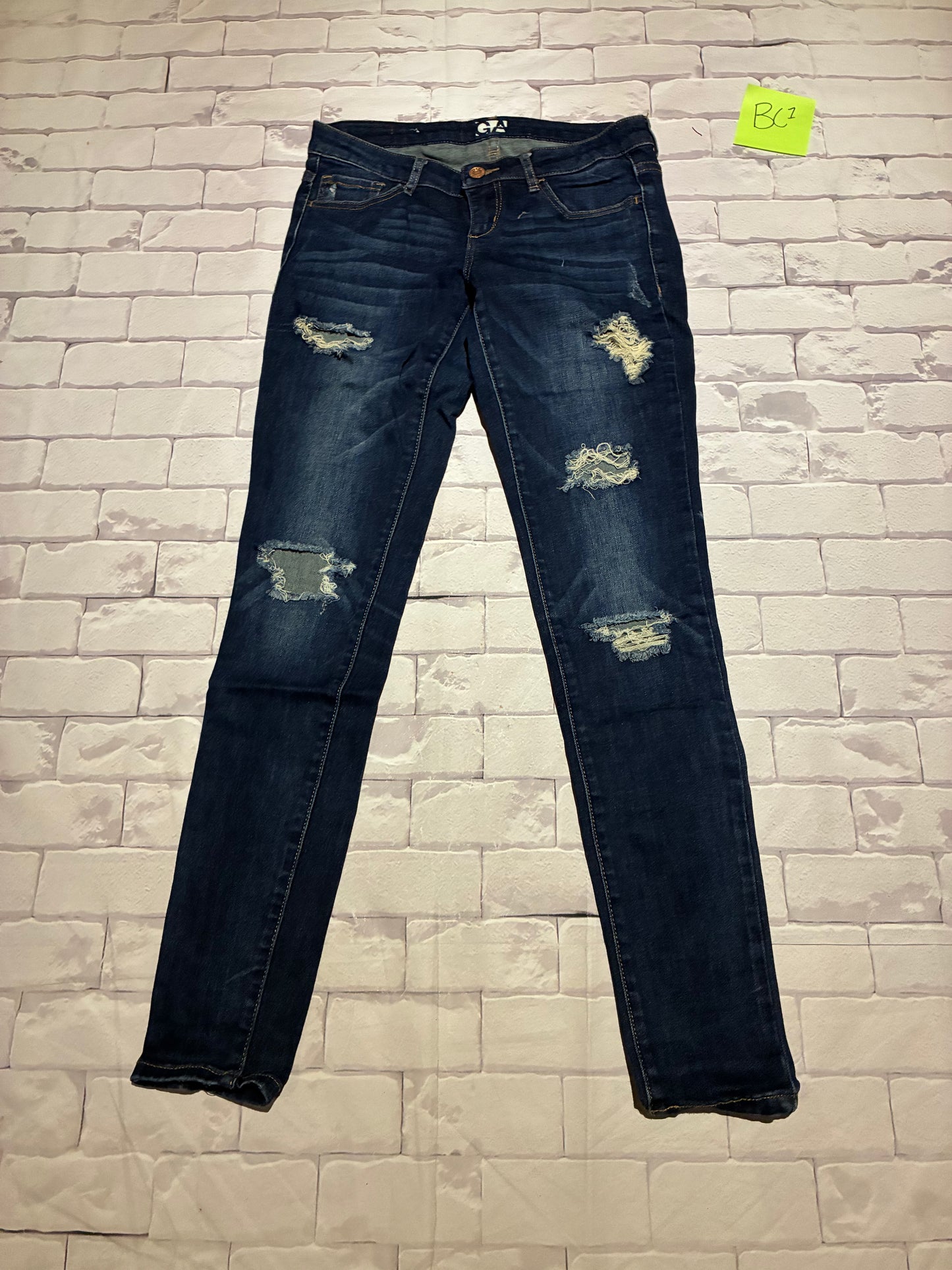 Ladies Bottoms Size 6