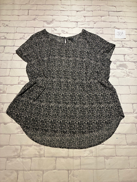 Ladies Top Size 1X